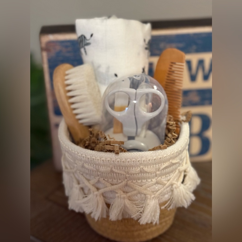 Newborn Gender Neutral Baby Shower Grooming Gift Set